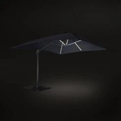 Parasol LED Déporté Rectangulaire 3x4m Couleur : Gris -Maison Meubles hu3x4ledgy e1cd4a322f48795a5fe8586ffe3eff17