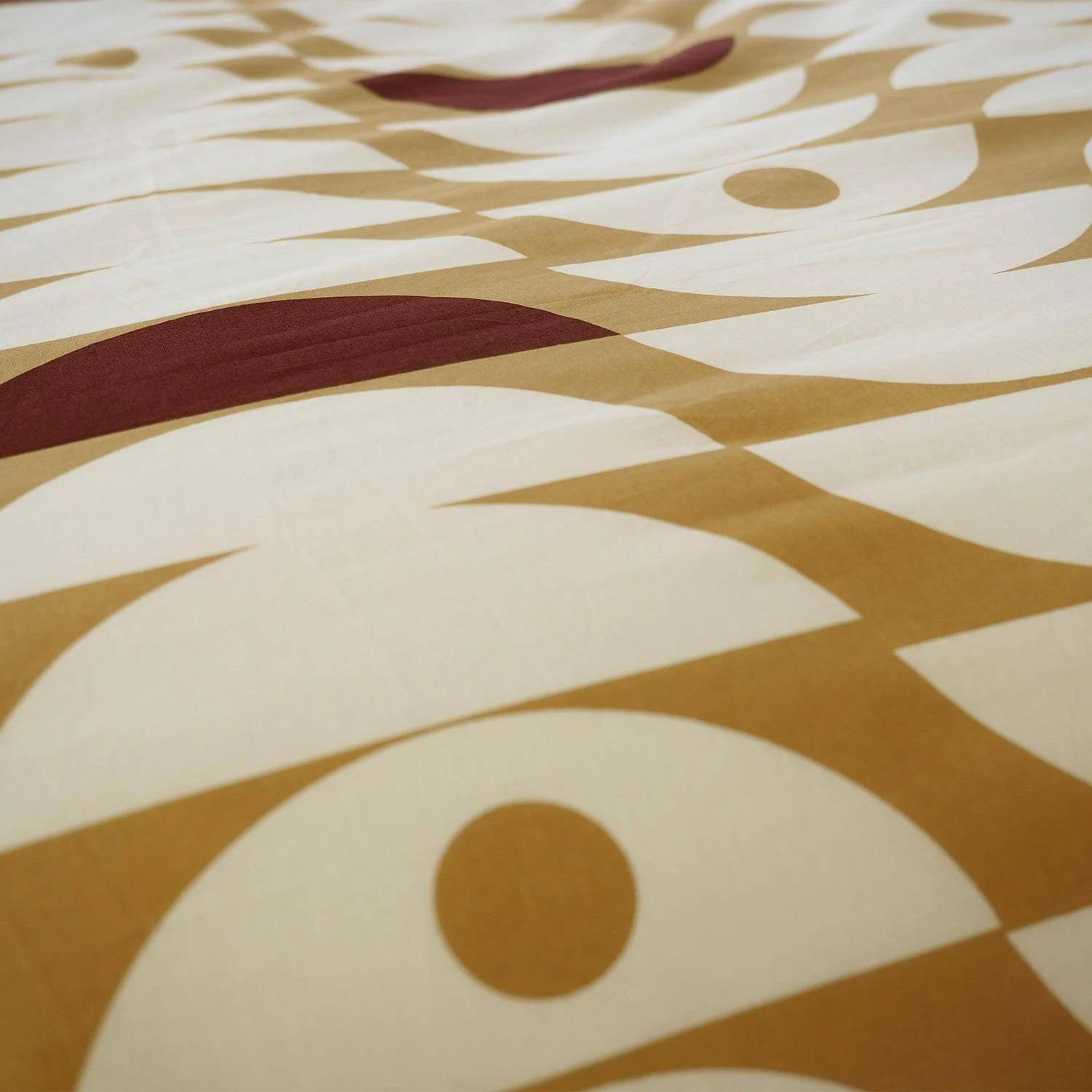 Parure De Lit Réversible 2 Places Imprimé Demi-lunes En Coton Adouci 4 Parure De Lit Réversible 2 Places Imprimé Demi-lunes En Coton Adouci – Image 4