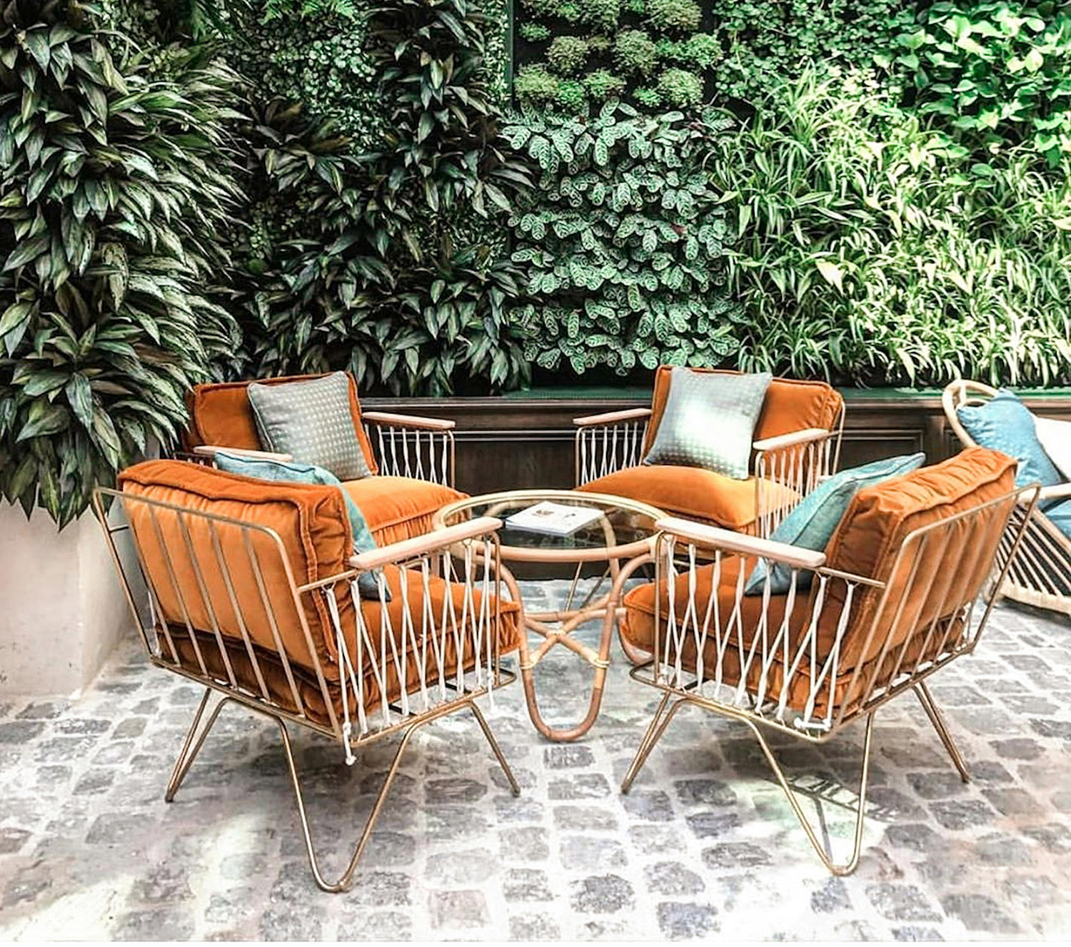 Maison Meubles -Maison Meubles pexels vince 4062604